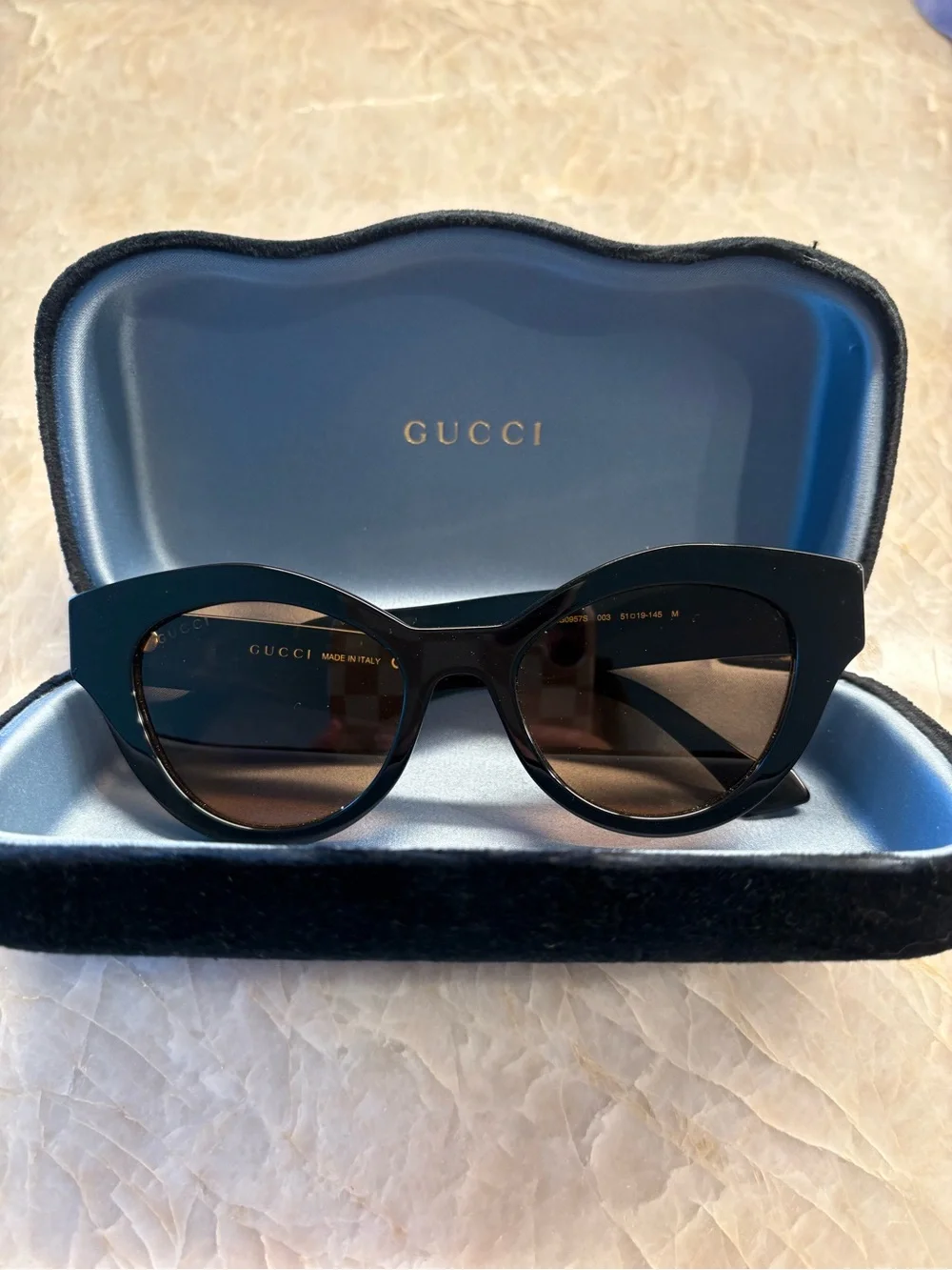 Gucci bold black